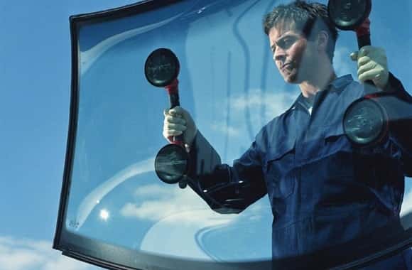 Windscreen Repair or Replacement?  Cairns Auto Worx